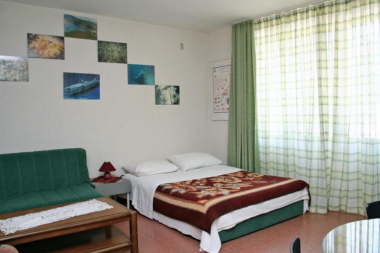 Apartments With A Parking Space Zuljana, Peljesac - 4574 Экстерьер фото