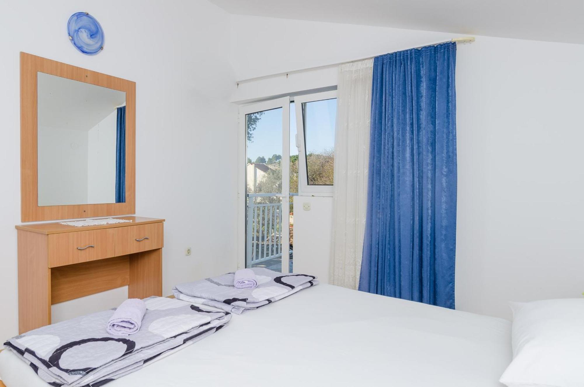 Apartments With A Parking Space Zuljana, Peljesac - 4574 Номер фото
